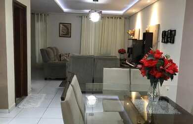 Imagem: A casa em condomínio possui 3 Dormitórios, 2 Banheiros, 2