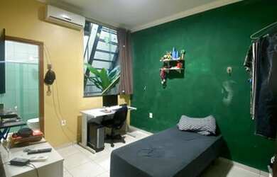 Imagem: A casa em condomínio possui 3 Dormitórios, 4 Banheiros, 2