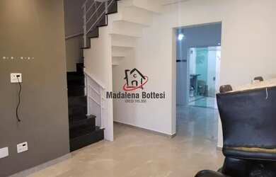 Imagem: A casa possui 2 Dormitórios, 2 Banheiros, 2 Vagas na garagem