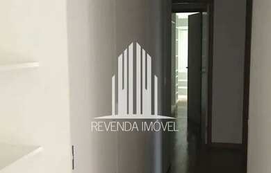 Imagem 15: Apartamento na Vila Suzana com 225m². Possuí 4 suítes, 4 banheiros e 4 vagas