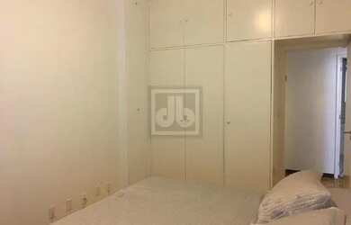 Imagem 12: Vistão mar, quadríssima, sol da manhã, 174m² de área no IPTU, living, 4 quartos com armári