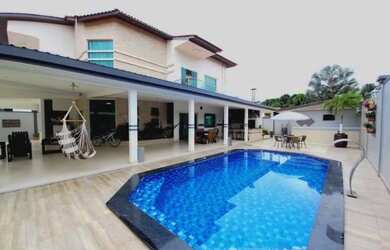 Imagem: A casa em condomínio possui 5 Dormitórios, 5 Banheiros, 5