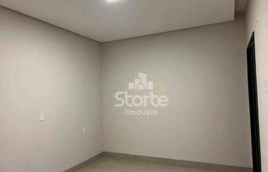 Imagem 6: Casa com 3 dormitórios, sendo 1 suíte à venda, 172m² por R$ 990.000...