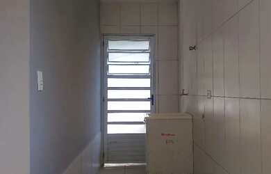 Imagem 6: Aluga-se. Varanda, Área de serviço, 50m² de Áreae1 Banheiro