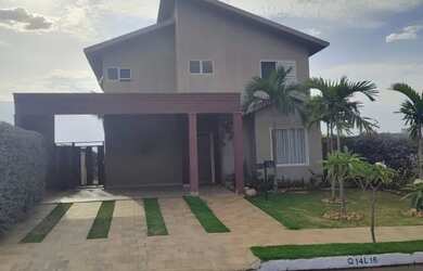 Imagem: A casa em condomínio à venda possui 3 Dormitórios, 4 Banheiros