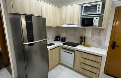 Imagem: O apartamento possui 2 Dormitórios, 1 Banheiro, 1 Vaga na garagem