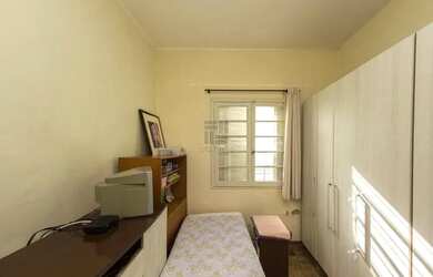 Imagem 10: CASA 4 DORM, 2 BANHEIROS - TERRENO 11X40= 433,31M²