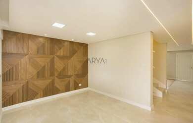 Imagem: A casa possui 3 Dormitórios, 3 Banheiros, 2 Vagas na garagem