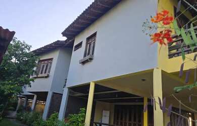 Imagem: A casa possui 5 Dormitórios, 5 Banheiros, 5 Vagas na garagem