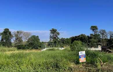 Imagem: O terreno possui 300m² de Área e está localizado em Náutica