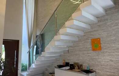 Imagem 4: Sobrado para aluguel e venda tem 174 metros quadrados com 4 quartos