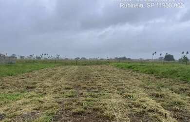 Imagem: O terreno à venda possui 330m² de Área e Imóvel novo e está