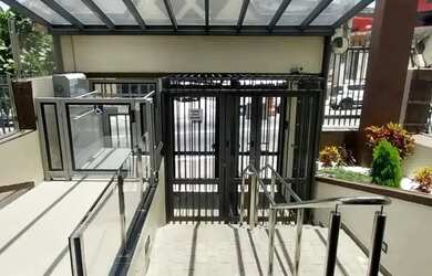 Imagem: O apartamento possui 3 Dormitórios, 1 Banheiro, 1 Vaga na garagem