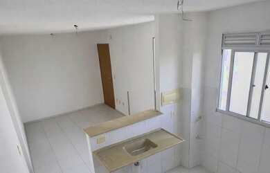 Imagem: O apartamento possui 2 Dormitórios, 1 Banheiro, 2 Vagas na