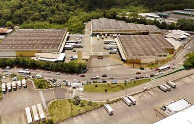 Imagem: O depósito possui 52000m² de Área e está localizado em Pirajá