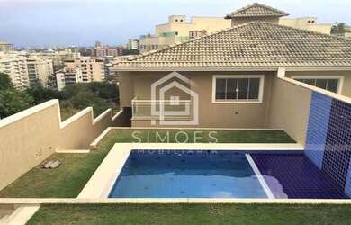 Imagem: A casa em condomínio possui 3 Dormitórios, 4 Banheiros, 2