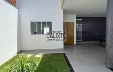 Imagem: A casa possui 3 Dormitórios, 1 Banheiro, 2 Vagas na garagem