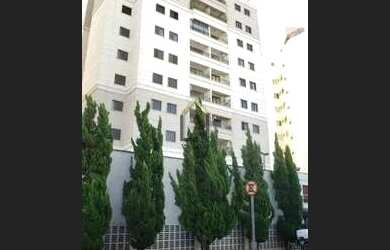 Imagem: O apartamento possui 3 Dormitórios, 1 Banheiro, 2 Vagas na