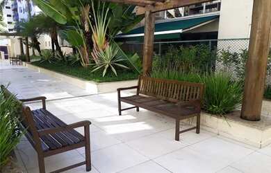 Imagem: O apartamento possui 2 Dormitórios, 2 Banheiros, 2 Vagas na