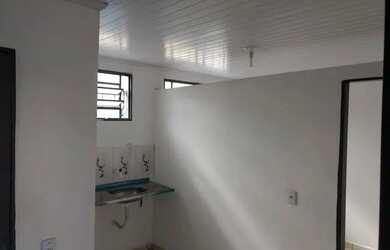 Imagem: A casa possui 1 Dormitório e está localizado em Setor Habitacional