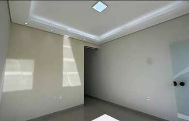 Imagem: A casa possui 2 Dormitórios, 2 Banheiros, 74m² de Área e