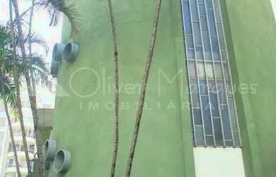 Imagem: O depósito possui 5 Vagas na garagem, 1.918m² de Área e