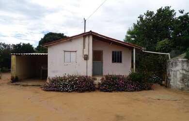 Imagem: A chácara possui 40.000m² de Área e está localizado em