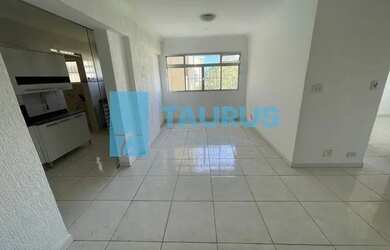 Imagem: O apartamento possui 2 Dormitórios, 2 Banheiros, 2 Vagas na