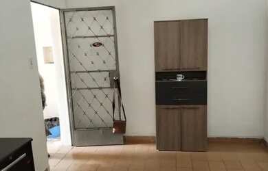 Imagem: A kitnet possui 1 Dormitório, 1 Banheiro, 1 Vaga na garagem