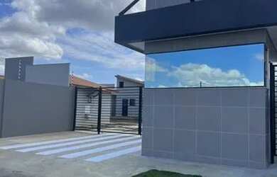 Imagem: A casa em condomínio possui 2 Dormitórios, 1 Banheiro, 2 Vagas