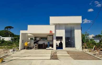 Imagem: A casa em condomínio possui 3 Dormitórios, 3 Banheiros, 4