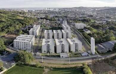 Imagem: O apartamento possui 1 Dormitório, 1 Banheiro, 1 Vaga na garagem