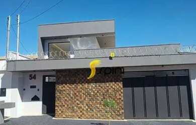 Imagem: A casa possui 3 Dormitórios, 3 Banheiros, 3 Vagas na garagem