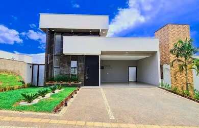 Imagem: A casa em condomínio possui 3 Dormitórios, 4 Banheiros, 4