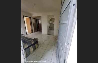 Imagem: O apartamento possui 2 Dormitórios, 1 Banheiro e está localizado