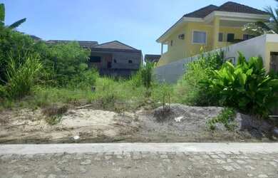 Imagem: O terreno possui 300m² de Área e está localizado em Recreio