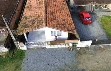 Imagem 8: Duas casas em um terreno