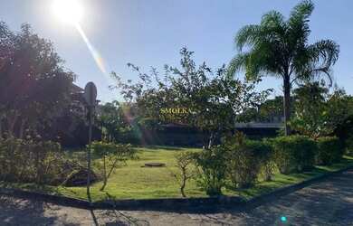 Imagem 3: Maravilhoso terreno de esquina à venda em condomínio na Cachoeira do Bom Jesus - localizaç