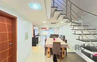 Imagem 7: Casa em Porto Alegre, no bairro Hípica, com 3 dormitório s , e 3 banheiros,...