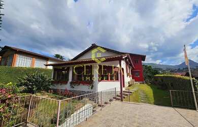 Imagem 2: Casa linear de 286m² e terreno de 776m² com 3 quartos no centro do Cônego,...