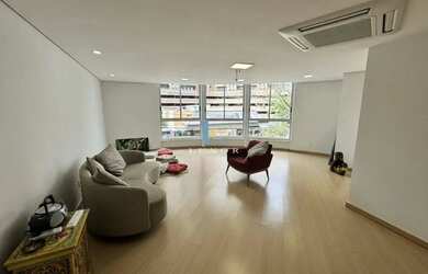 Imagem: O depósito possui 69m² de Área e está localizado em Santo