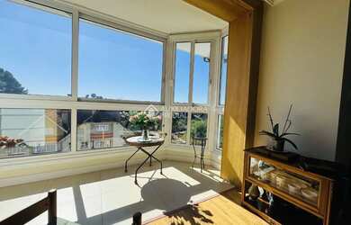 Imagem: O apartamento possui 4 Dormitórios, 4 Banheiros, 130m² de