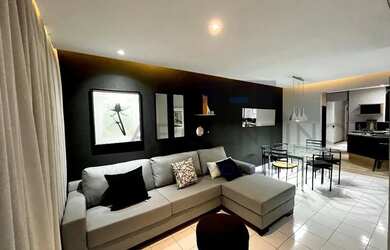 Imagem: A casa possui 2 Dormitórios, 3 Banheiros, 2 Vagas na garagem