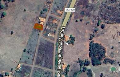 Imagem: O terreno possui 300m² de Área e está localizado em Porteirinha