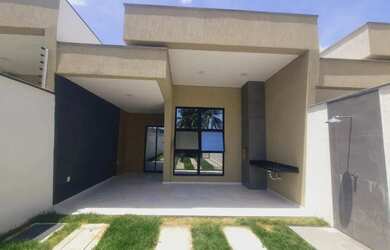 Imagem: A casa possui 3 Dormitórios, 3 Banheiros, 3 Vagas na garagem