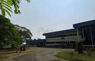 Imagem: O depósito possui 5 Vagas na garagem, 6361m² de Área e está