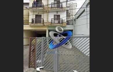 Imagem: A casa possui 2 Dormitórios, 1 Banheiro, 2 Vagas na garagem