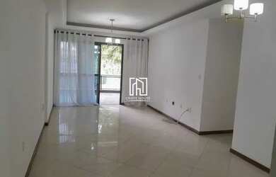 Imagem: O apartamento possui 4 Dormitórios, 3 Banheiros, 3 Vagas na