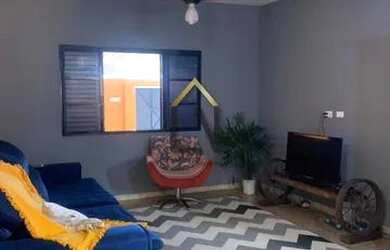 Imagem: A casa possui 1 Dormitório, 1 Banheiro, 2 Vagas na garagem