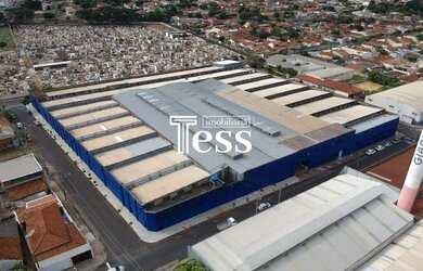 Imagem: O depósito possui 2.500m² de Área e está localizado em